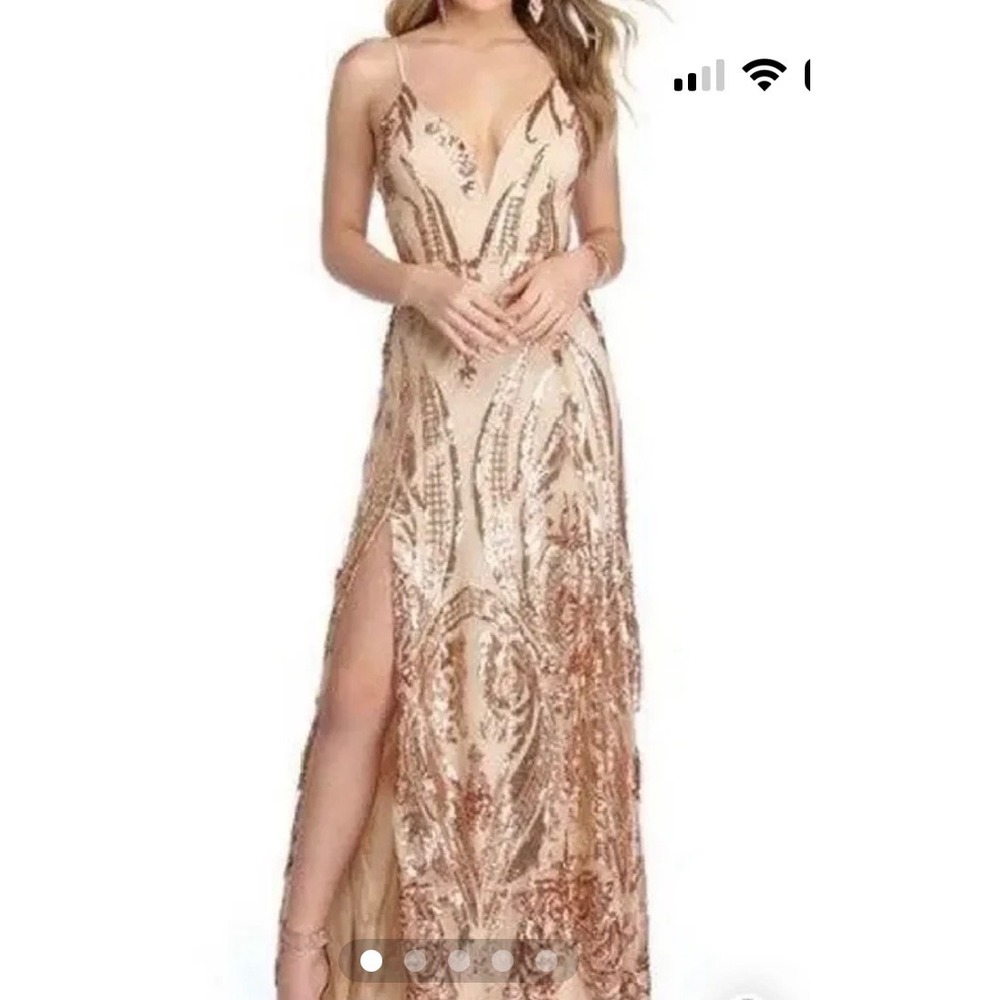 Windsor Beaded Rose Champagne Evening Gown Plunge Neckline with Side Slit Medium